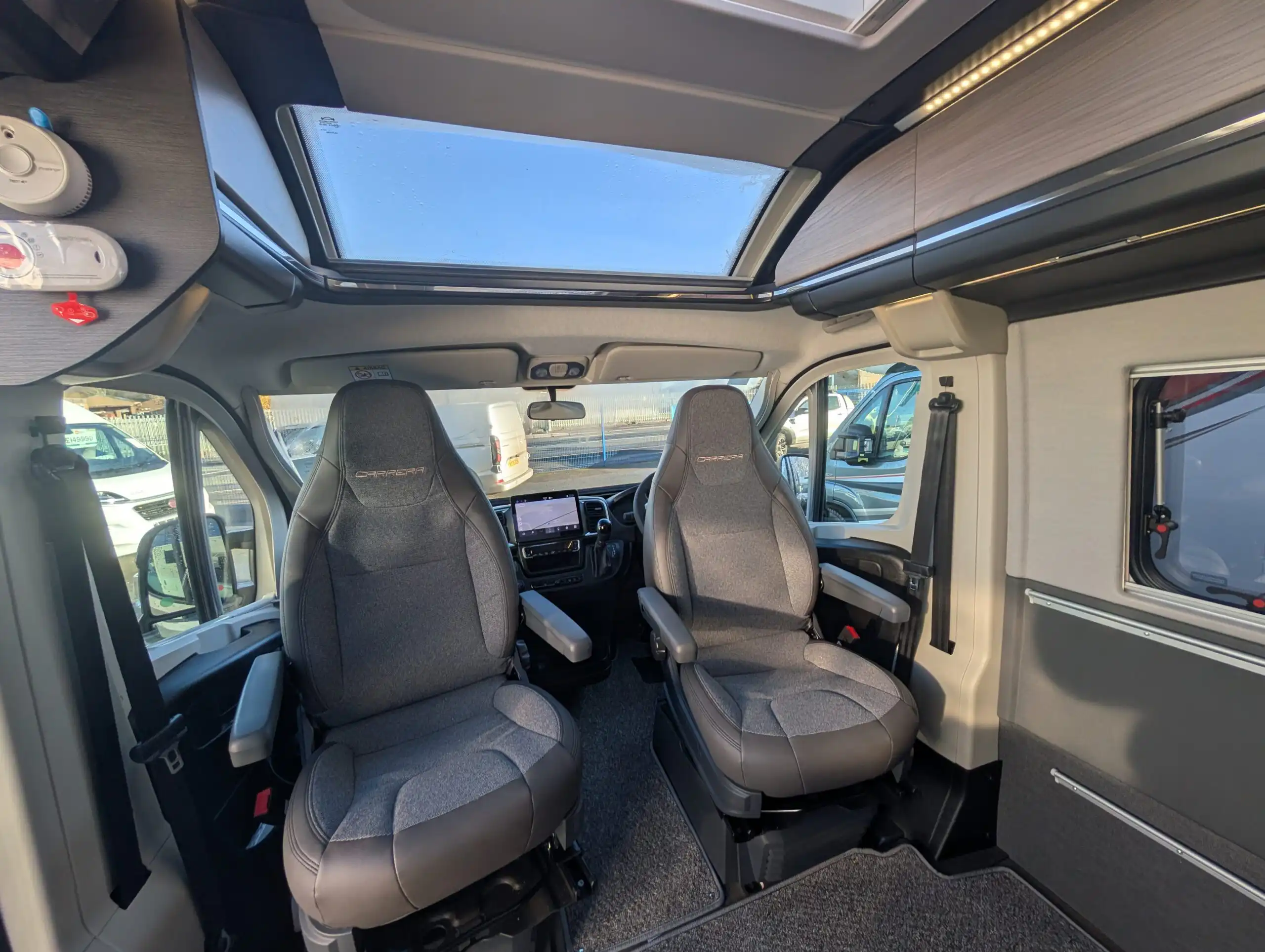 PXL 20251202 123201850