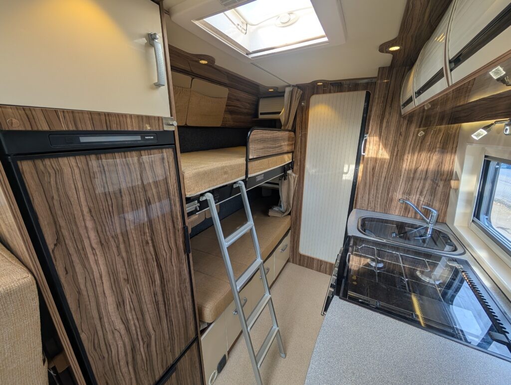 PXL 20250304 122559629