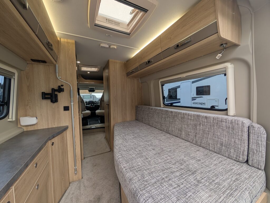 PXL 20250929 141953625