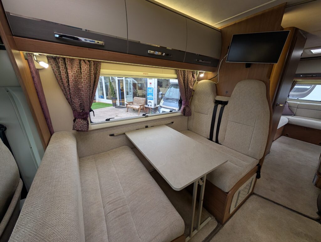 PXL 20251002 153940130