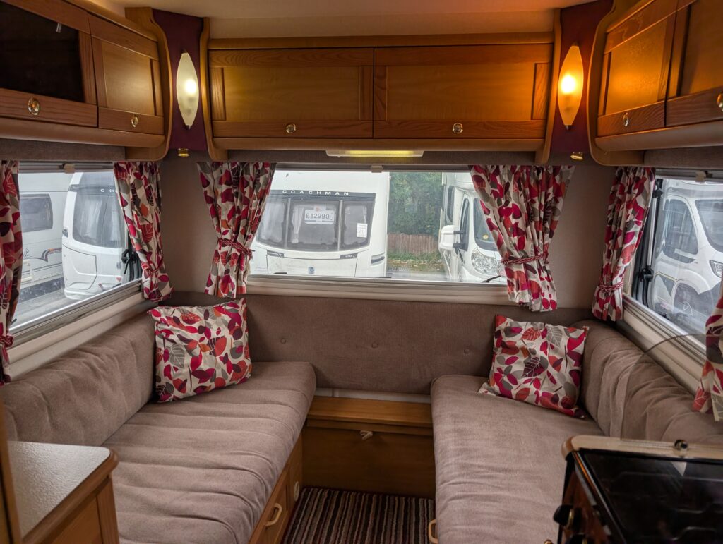 PXL 20251007 120031177.MP 