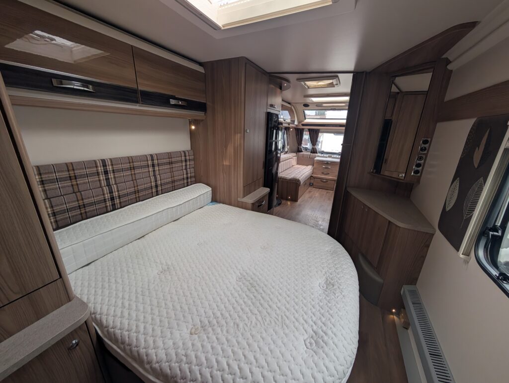 PXL 20260509 142446404